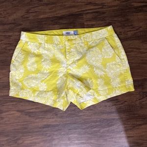 Old navy pineapple shorts